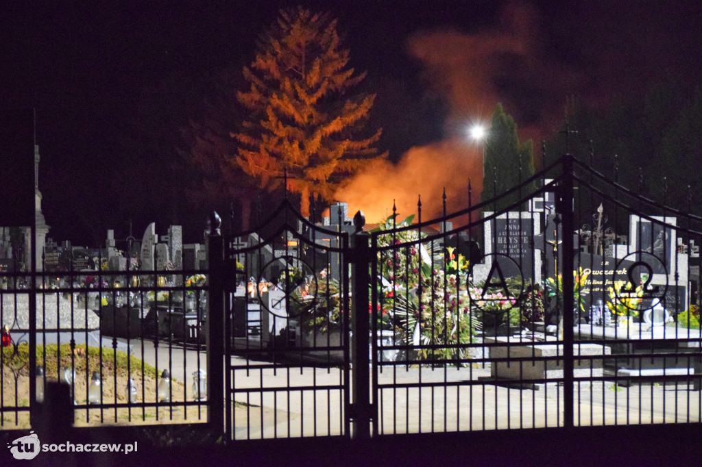 Na cmentarzu w Giżycach znów zapłonął ogień