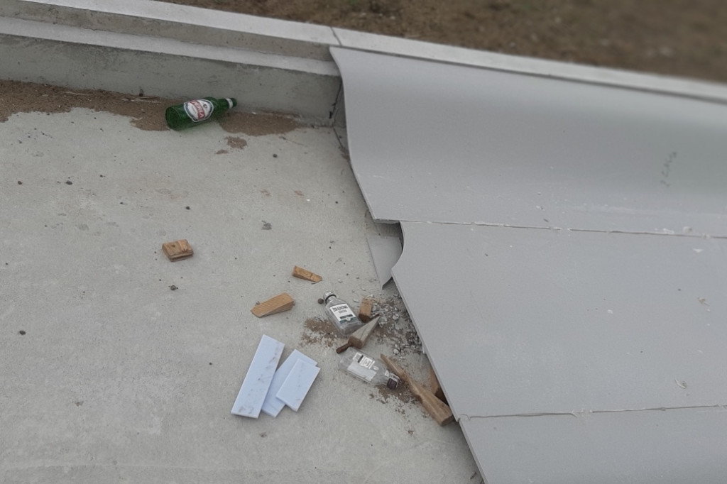 Bulwary nad Bzurą. Pierwsza demolka