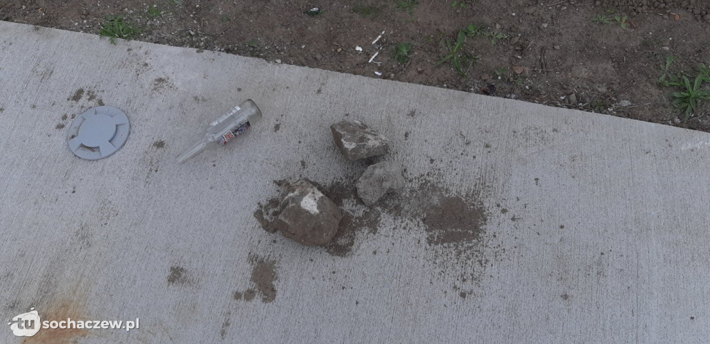 Bulwary nad Bzurą. Pierwsza demolka