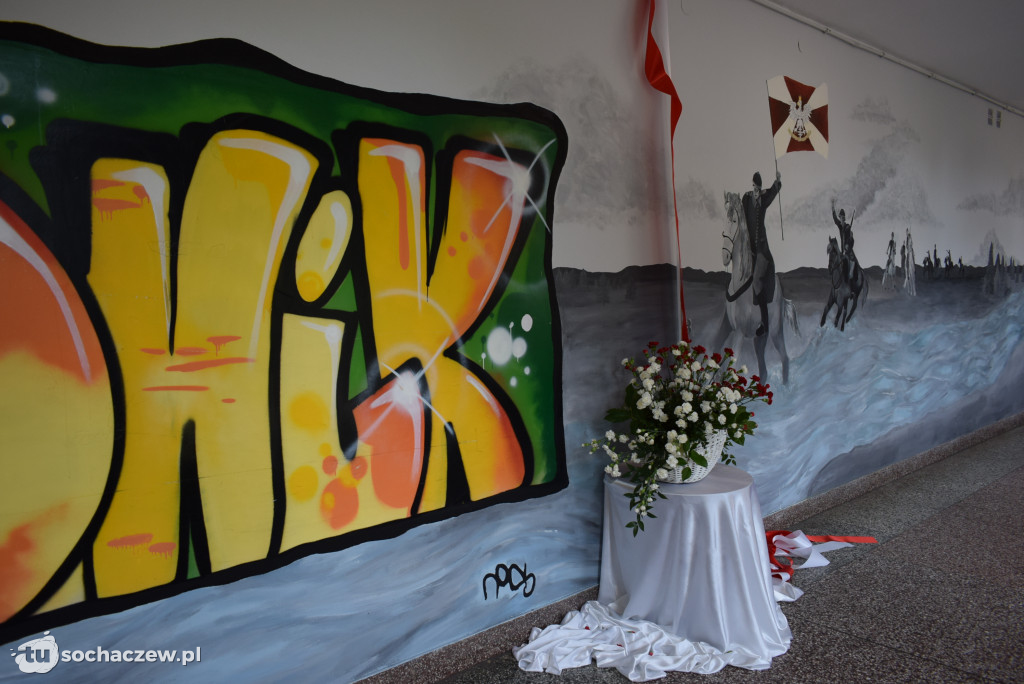 Mural w Ogrodniku odsłonięty