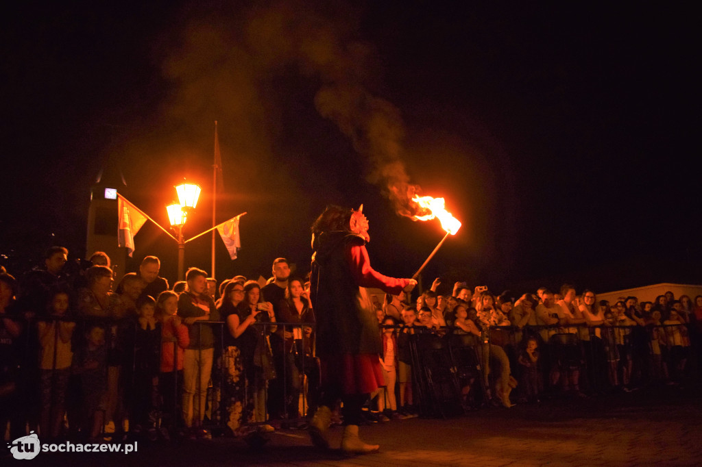 Festiwalowy teatr ognia - Wieczór światłem i ogniem malowany