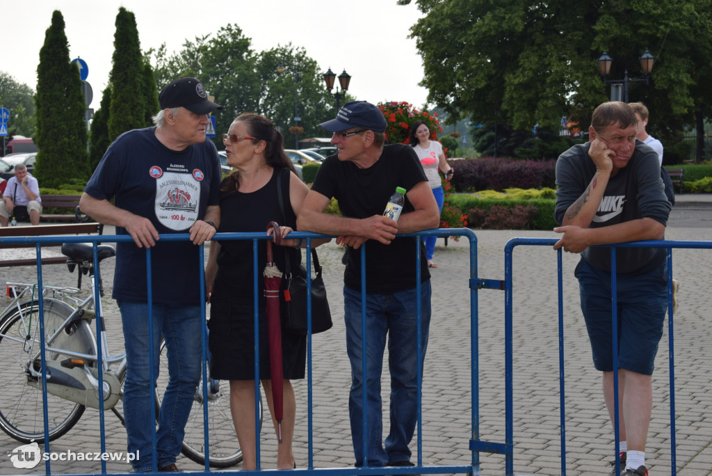 Festiwal Chorągwi na placu