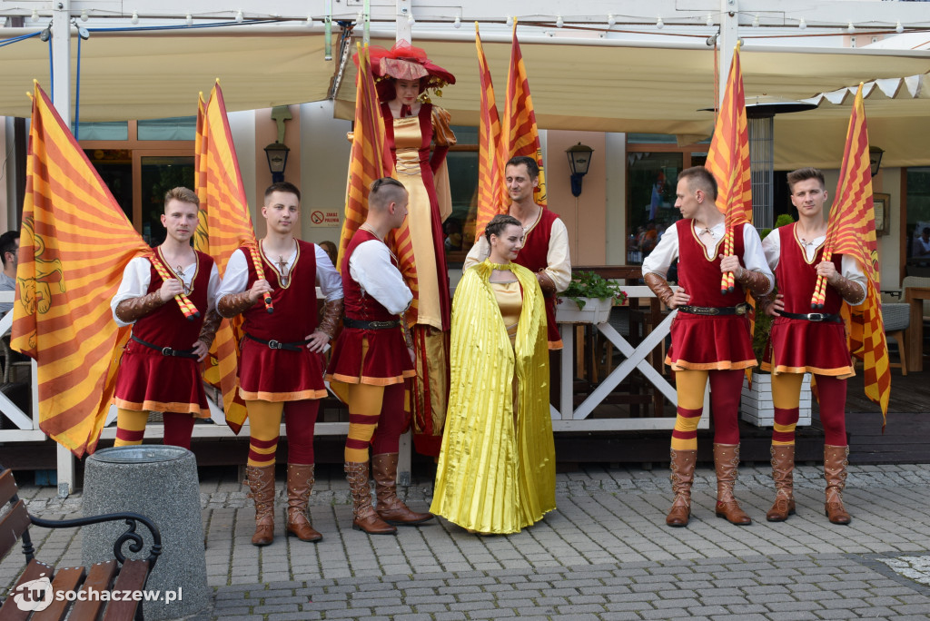 Festiwal Chorągwi na placu