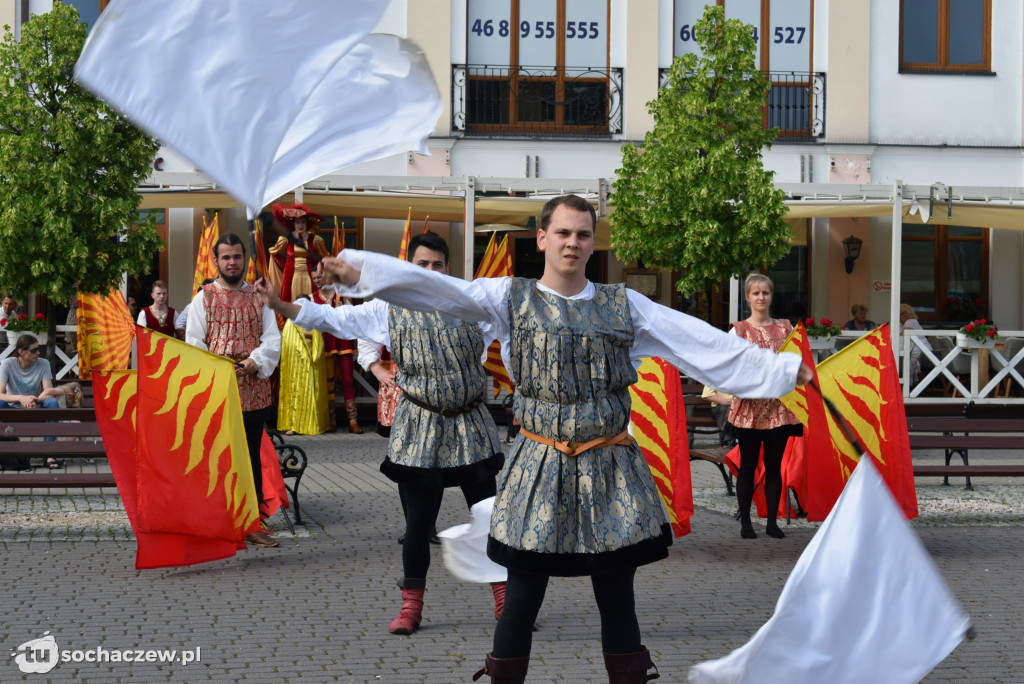 Festiwal Chorągwi na placu