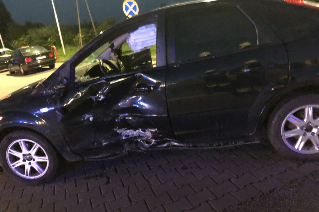Zderzenie osobówki z motocyklem