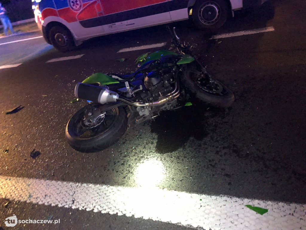 Zderzenie osobówki z motocyklem