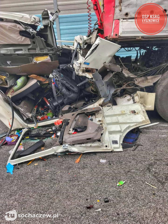Wypadek trzech ciężarówek na A2
