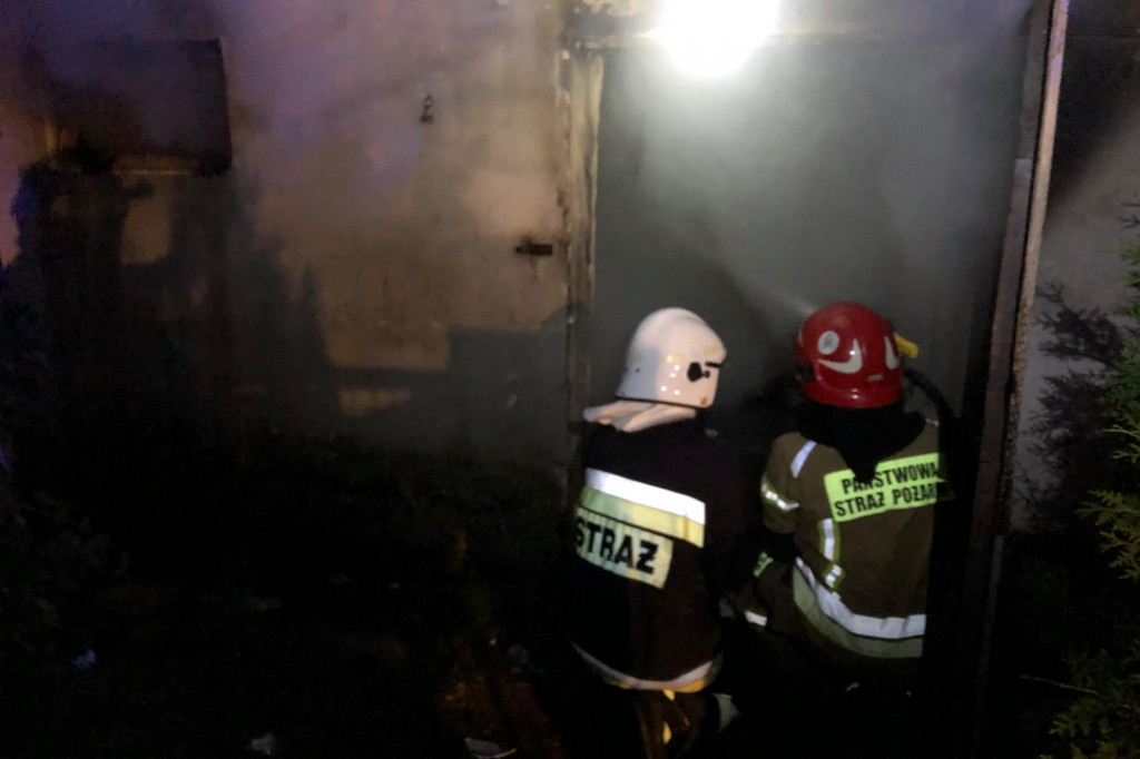 Pożar budynku gospodarczego w Brakach