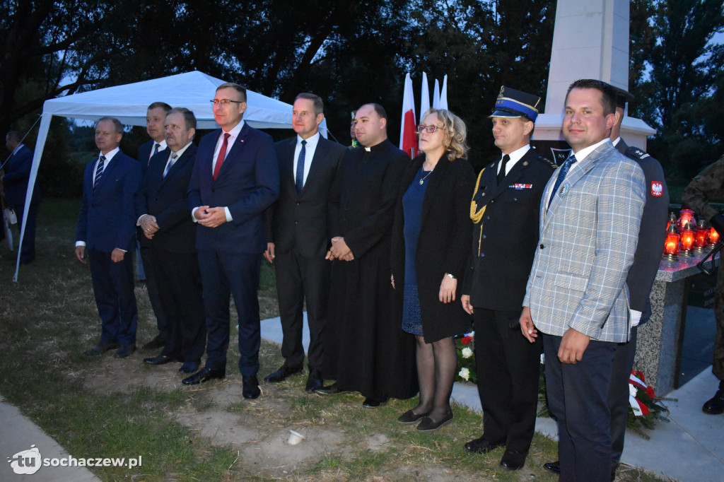 Pomnik nad Bzurą poświęcony