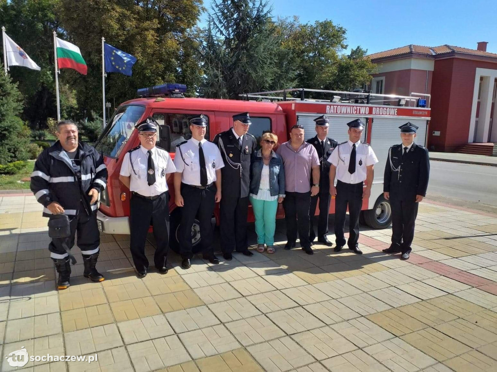 OSP Paprotnia przekazuje wóz do Bułgarii