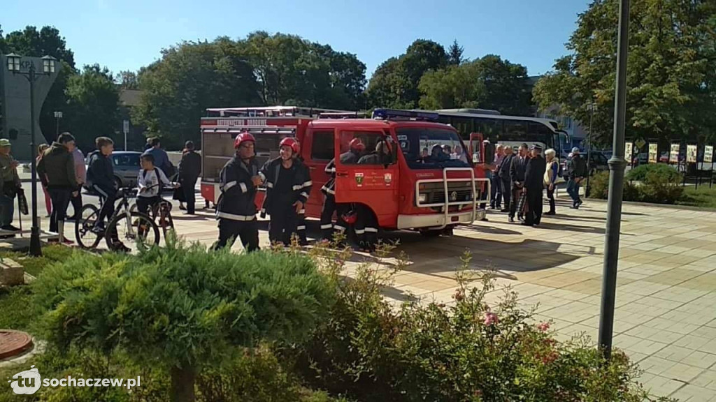 OSP Paprotnia przekazuje wóz do Bułgarii