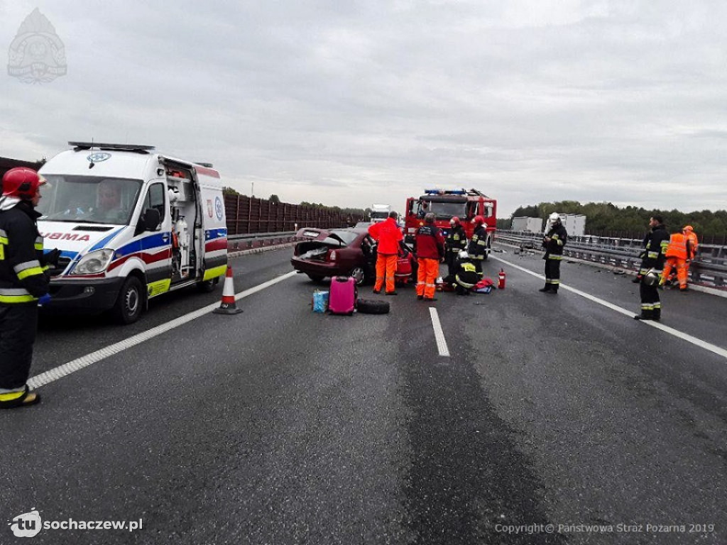 Wypadek na A2, trzy osoby ranne