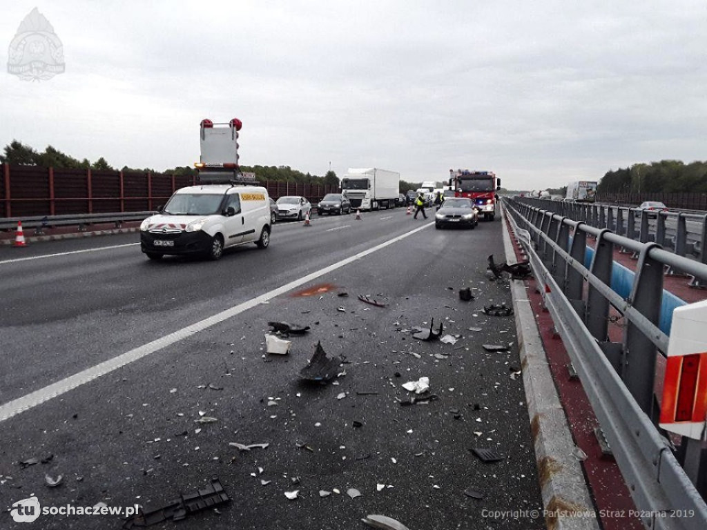 Wypadek na A2, trzy osoby ranne