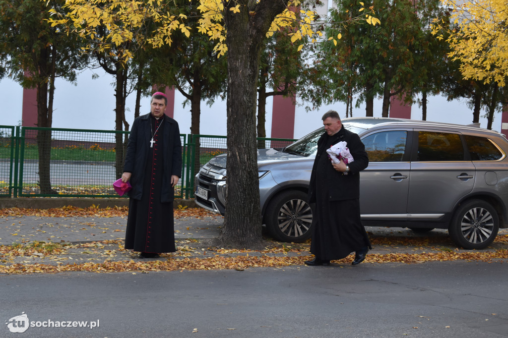 22 nazwiska na tablicy komendy policji w Sochaczewie