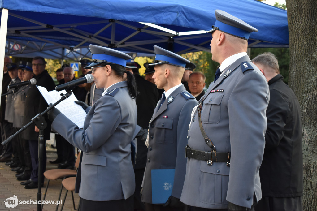 22 nazwiska na tablicy komendy policji w Sochaczewie