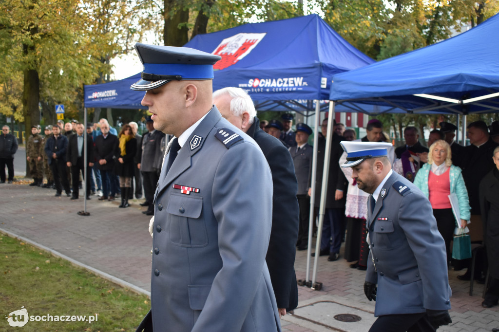 22 nazwiska na tablicy komendy policji w Sochaczewie