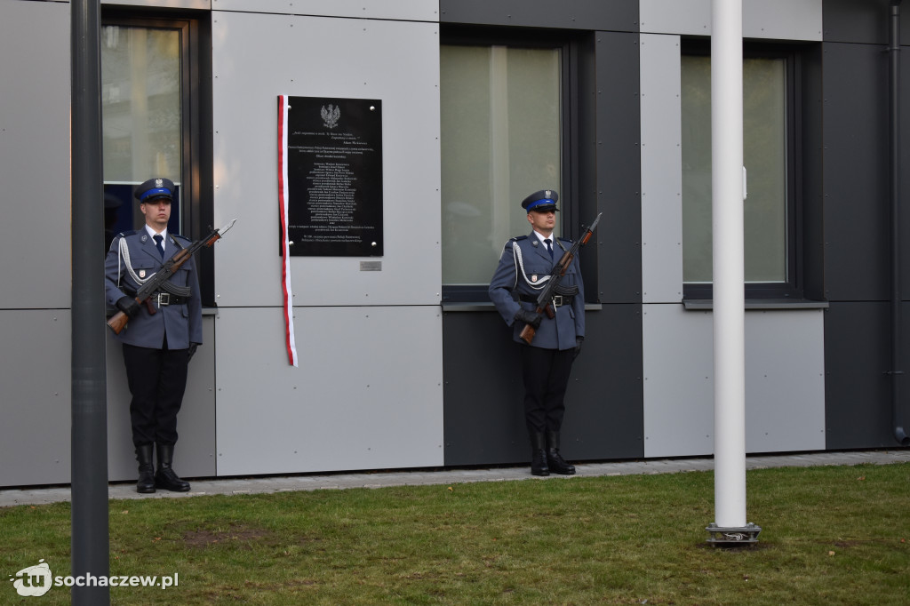 22 nazwiska na tablicy komendy policji w Sochaczewie