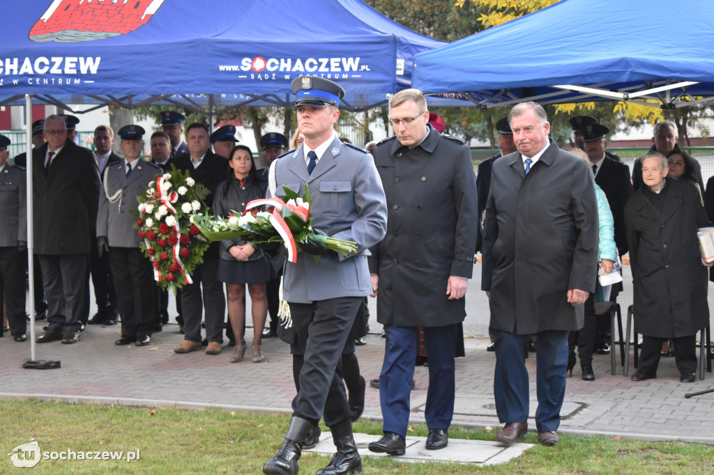 22 nazwiska na tablicy komendy policji w Sochaczewie