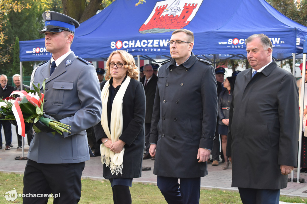 22 nazwiska na tablicy komendy policji w Sochaczewie