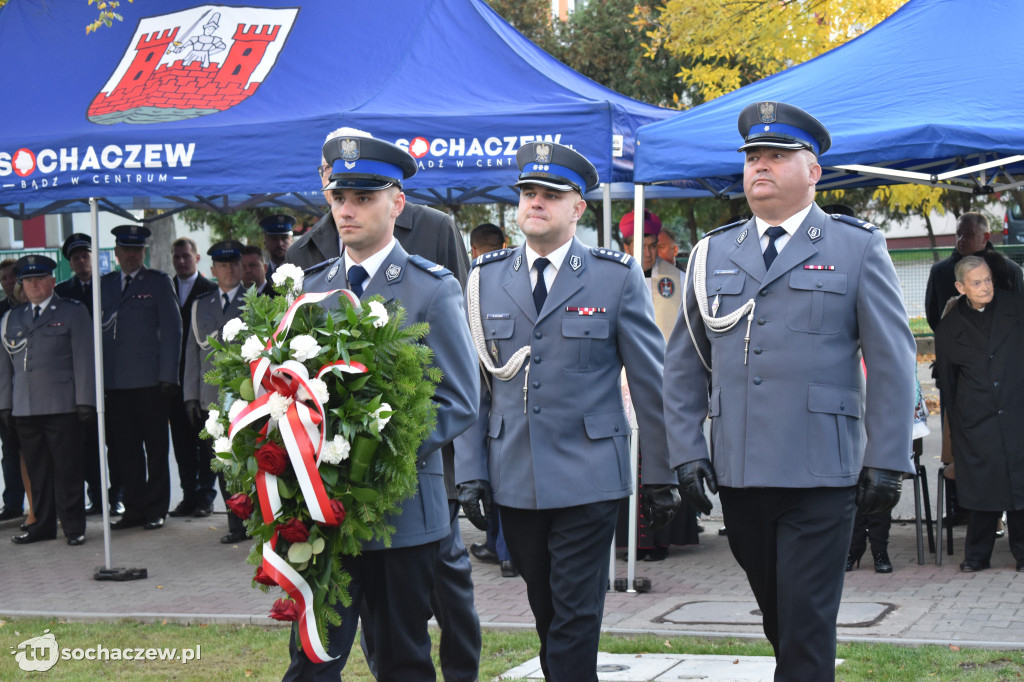 22 nazwiska na tablicy komendy policji w Sochaczewie