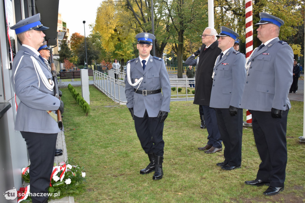 22 nazwiska na tablicy komendy policji w Sochaczewie