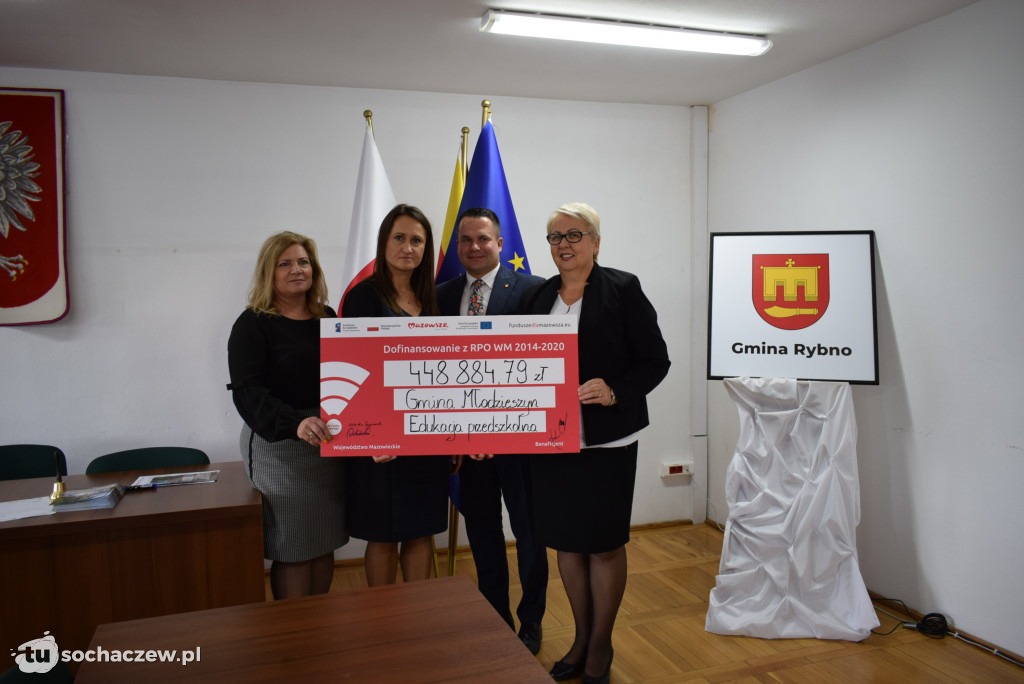 Pieniądze dla przedszkoli w Rybnie i Młodzieszynie