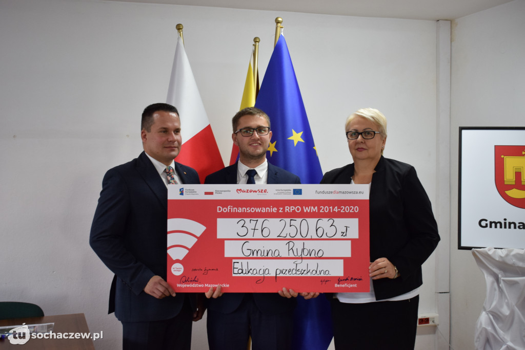 Pieniądze dla przedszkoli w Rybnie i Młodzieszynie