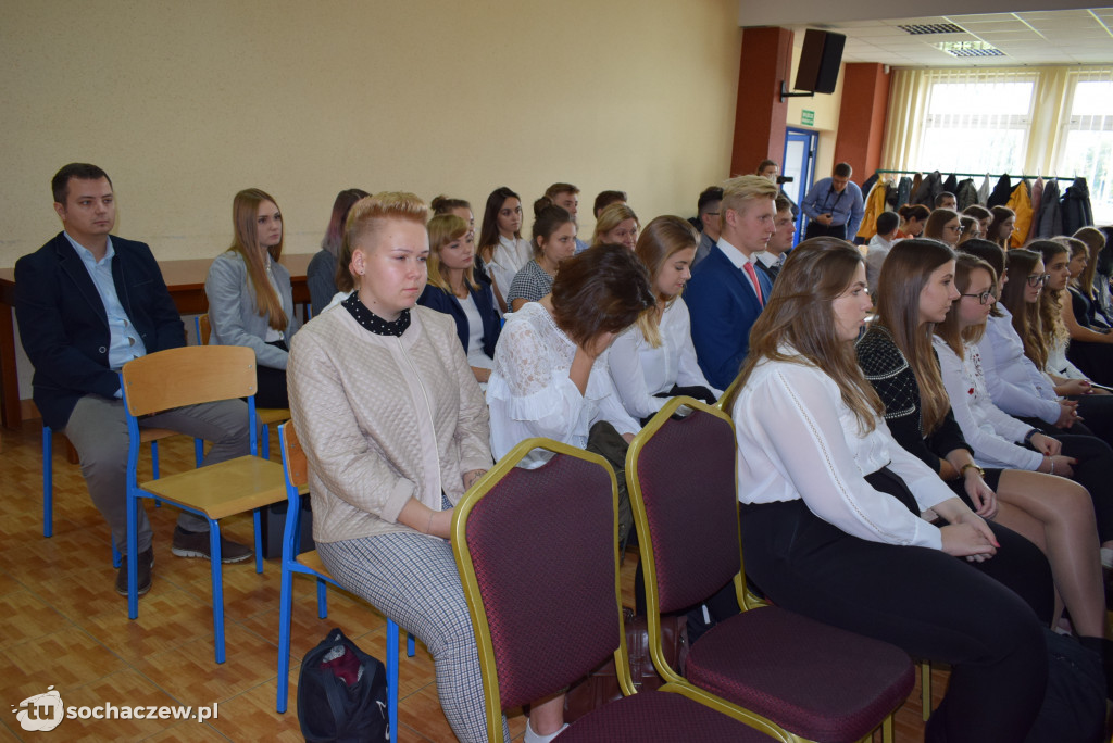 Stypendia starosty rozdane