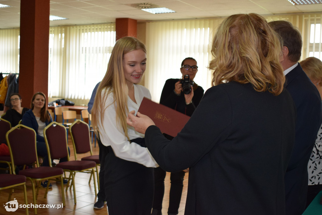 Stypendia starosty rozdane