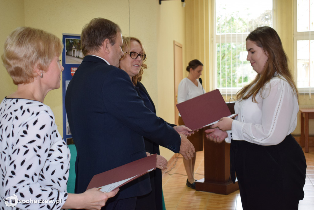 Stypendia starosty rozdane