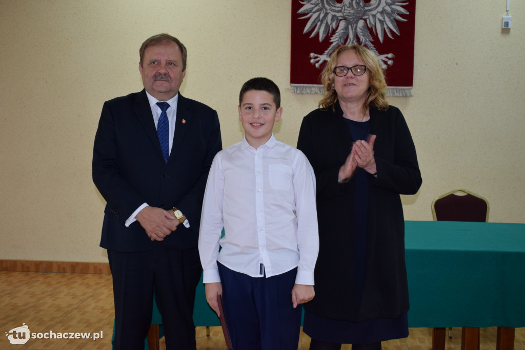 Stypendia starosty rozdane