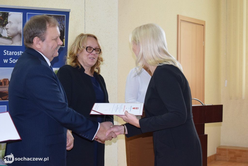 Stypendia starosty rozdane