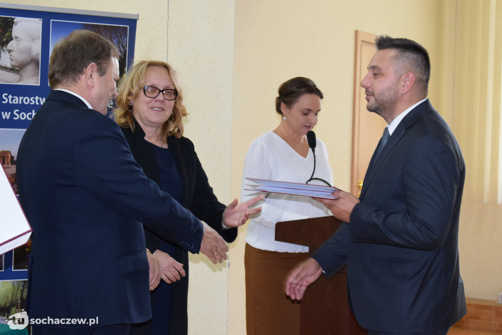 Stypendia starosty rozdane