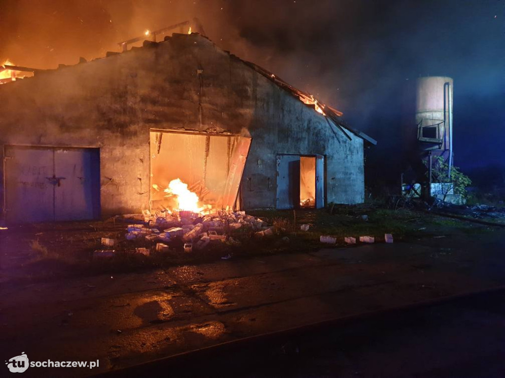 Pożar pustostanu w Guzowie