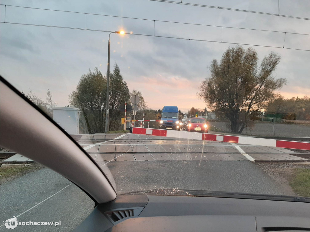Samobójcy na przejeździe kolejowym
