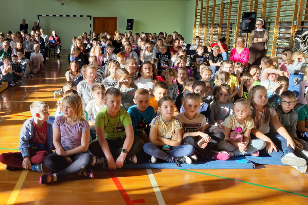 Szkoła w Paprotni dla Mai Kapłon