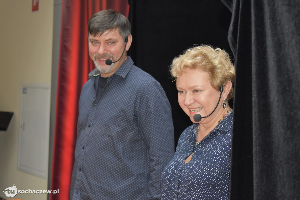 Artystyczne Kramnice teatralnie. Mimo chłodu sala pełna