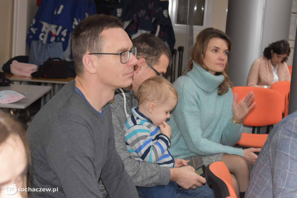 Artystyczne Kramnice teatralnie. Mimo chłodu sala pełna