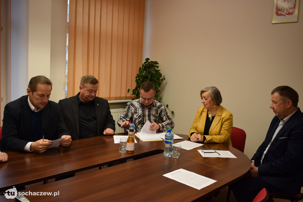 Umowa na remont kolejnego odcinka 15 Sierpnia podpisana
