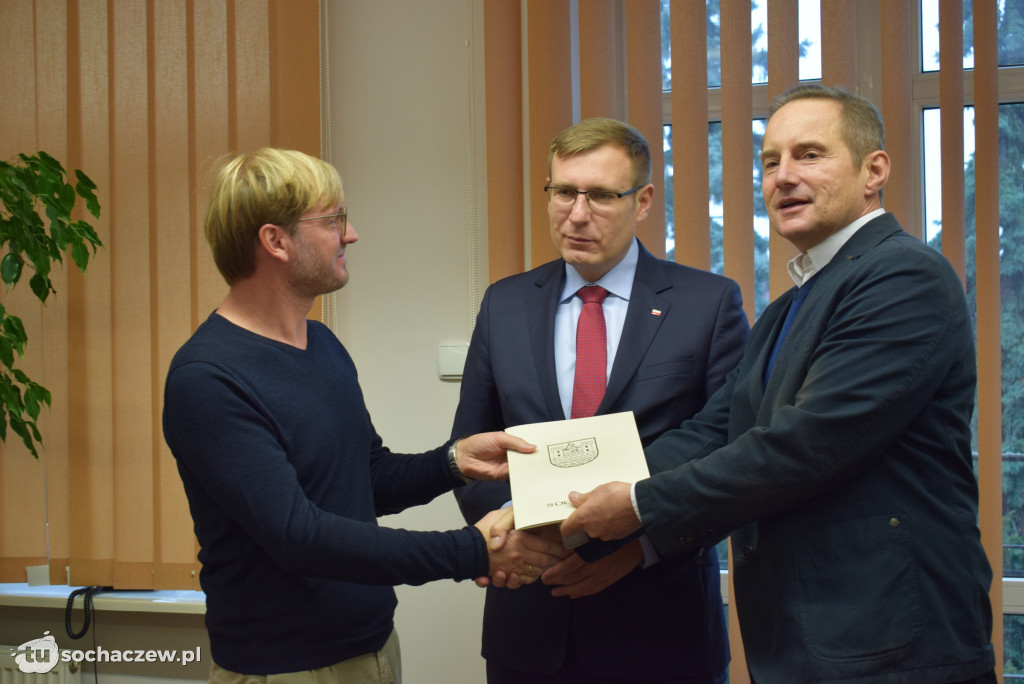 Umowa na remont kolejnego odcinka 15 Sierpnia podpisana