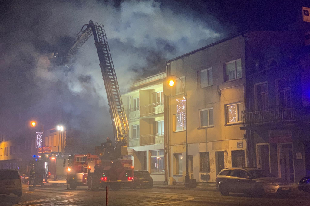Pożar w kamienicy przy Staszica. Akcja gaśnicza