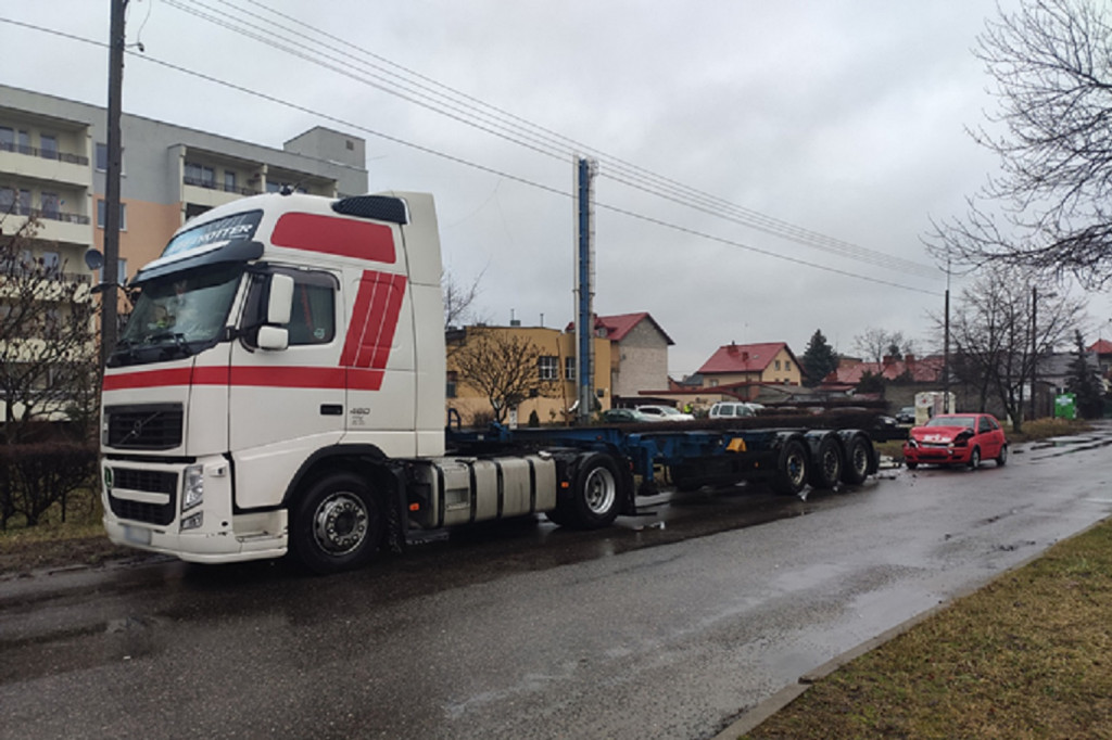 Śmierć na Targowej w Sochaczewie. Zdjęcia i szczegóły KPPSP Sochaczew