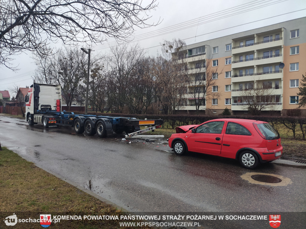 Śmierć na Targowej w Sochaczewie. Zdjęcia i szczegóły KPPSP Sochaczew