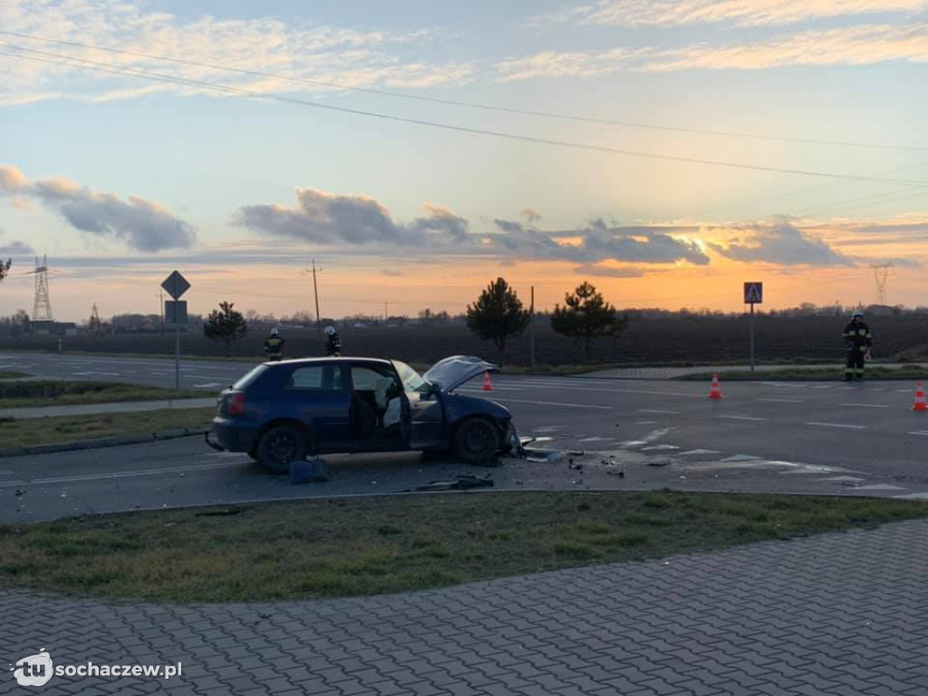 Wypadek na obwodnicy Teresina w Elżbietowie