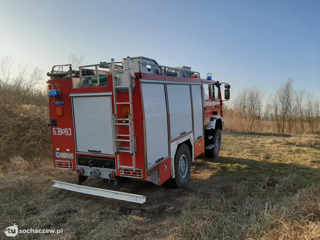 Pierwszy w tym roku pożar traw w gminie Brochów