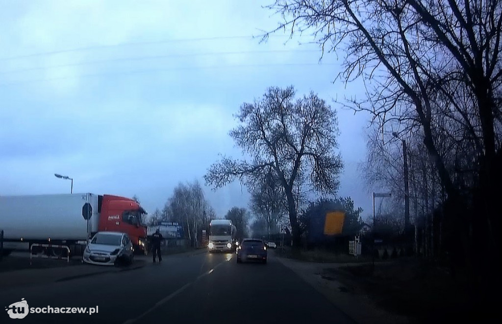 Zderzenie z ciężarówką w Rozlazłowie