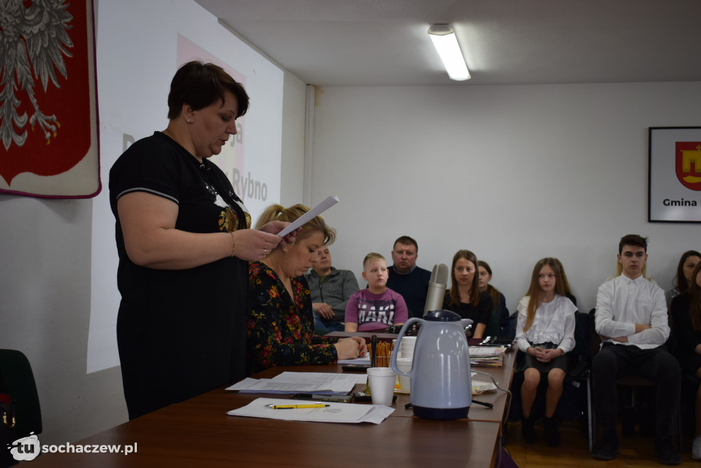XXI Sesja Rady Gminy Rybno: o bezpieczeństwie podczas ferii, stypendiach i Dniu Sołtysa