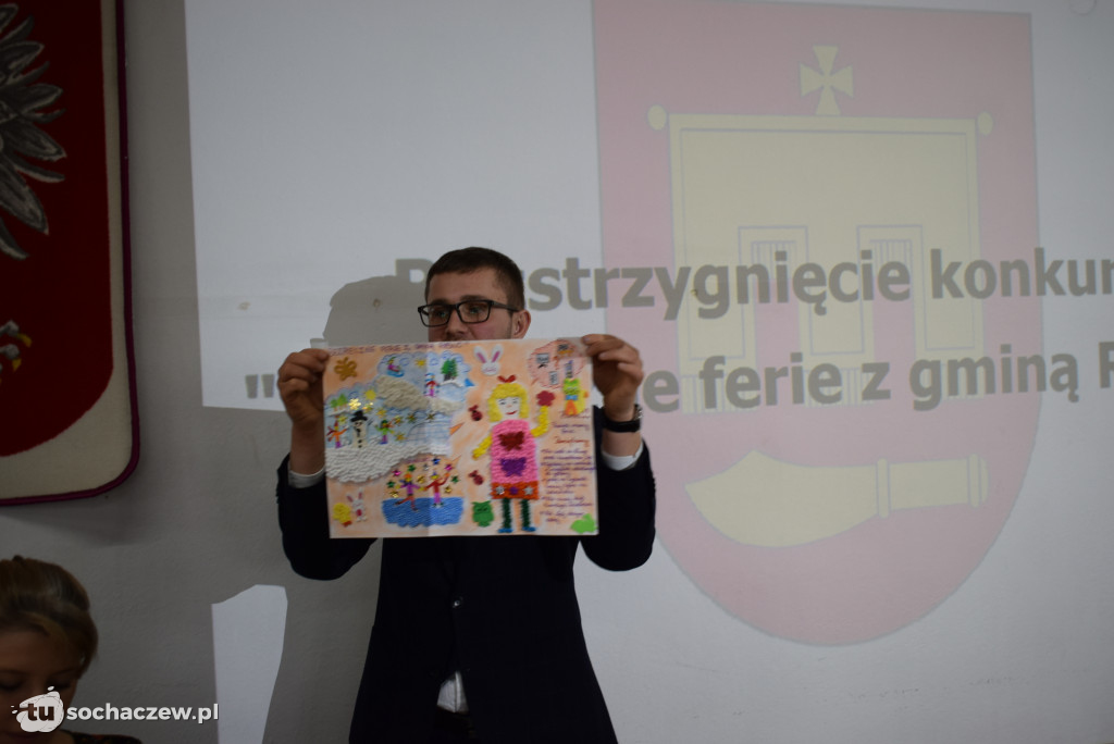 XXI Sesja Rady Gminy Rybno: o bezpieczeństwie podczas ferii, stypendiach i Dniu Sołtysa
