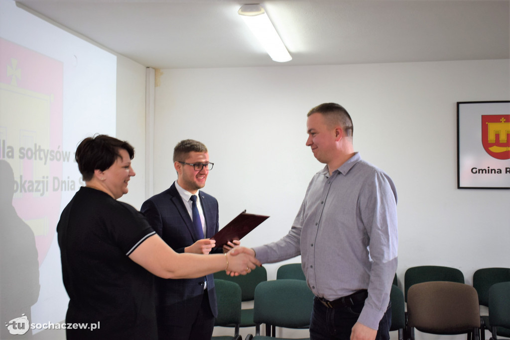 XXI Sesja Rady Gminy Rybno: o bezpieczeństwie podczas ferii, stypendiach i Dniu Sołtysa