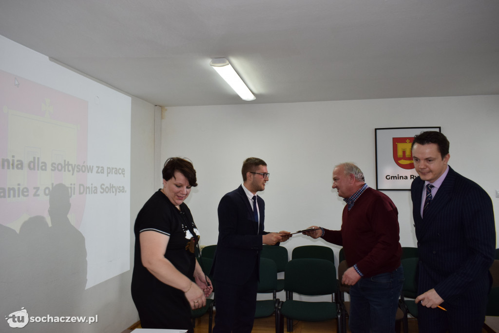 XXI Sesja Rady Gminy Rybno: o bezpieczeństwie podczas ferii, stypendiach i Dniu Sołtysa